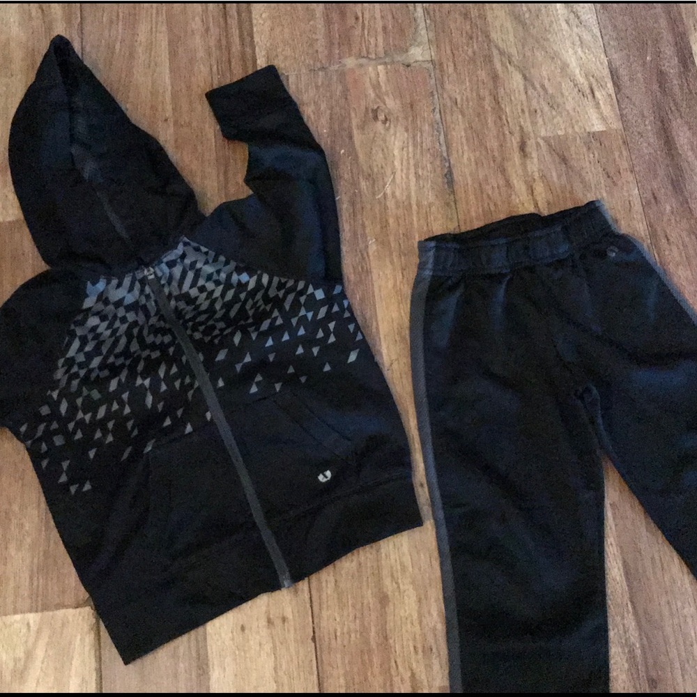 Xersion Track suit size 3